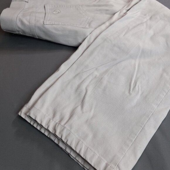 Simon Chang Women's Size 4 Straight Leg 5-Pocket Stretch Pants - Picture 14 of 14